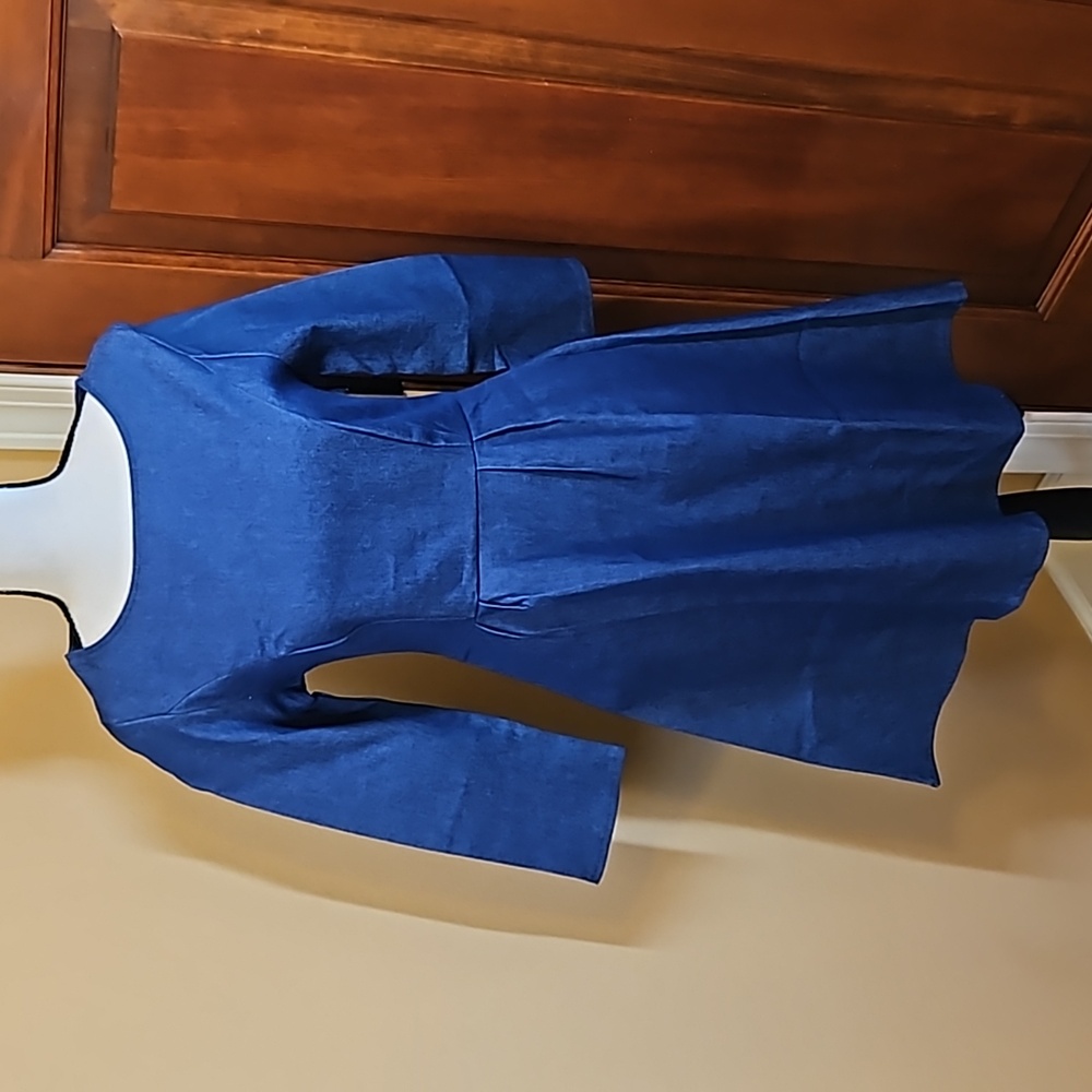 E CLOTHES DRESS SLEEVES BLUE MEDIUM NWT